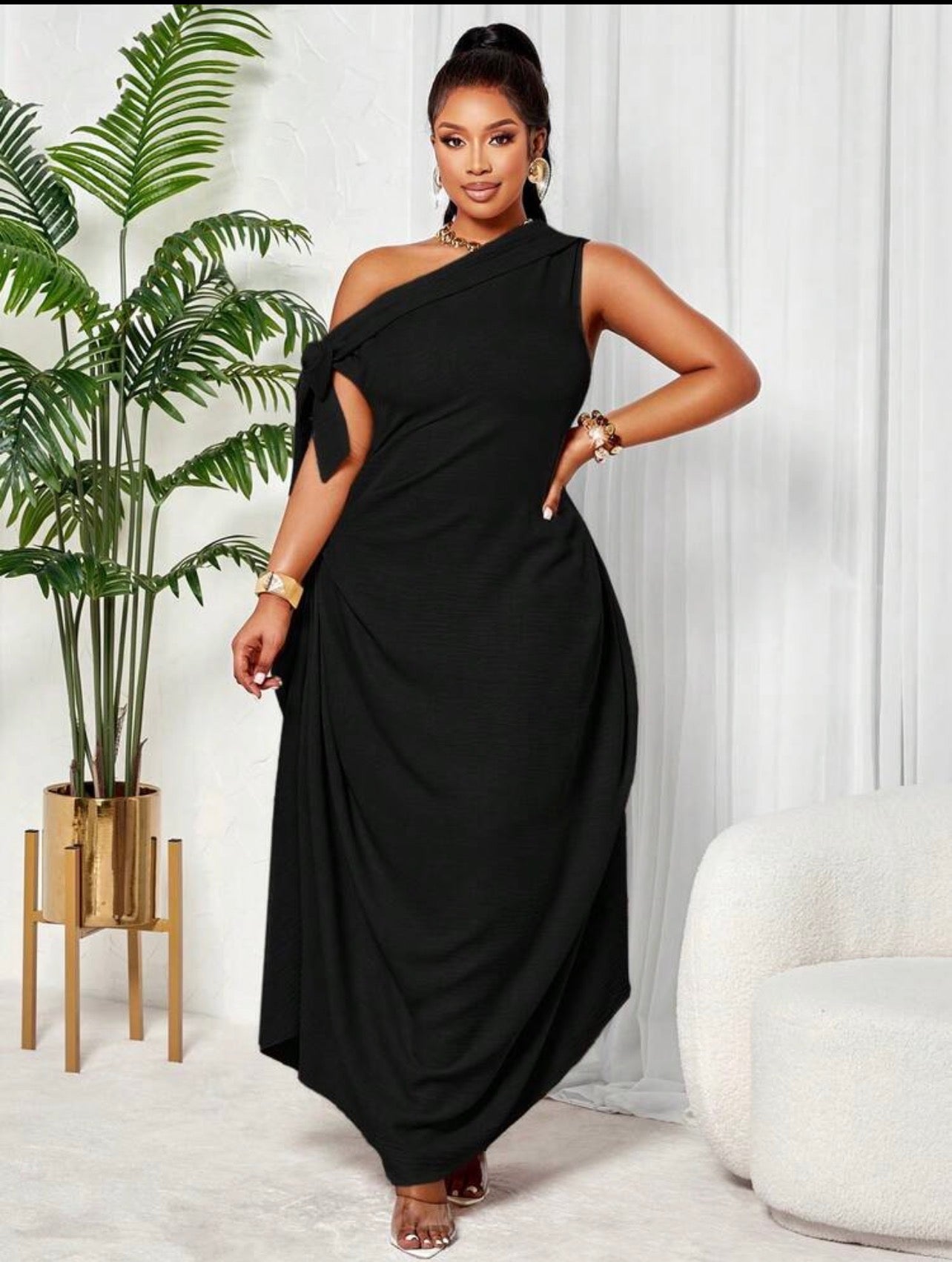 VERI CLASSY VERI DEMURE ~ GORGEOUS BLACK DRESS @CHRISTIANDELOS_ ~ FOR ALL OCCASIONS