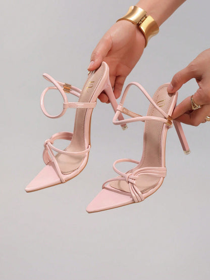 GLAMOUR FEET @CHRISTIANDELOS_