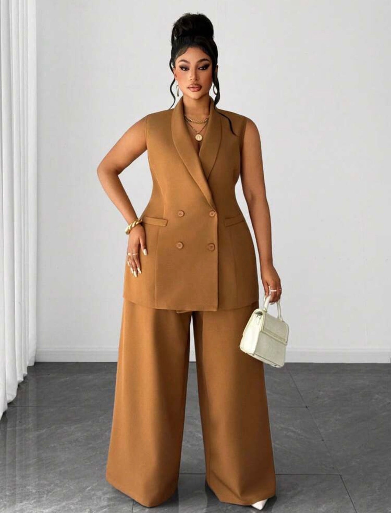 BOSSY LOOKS - Two-Piece Set - Stylish CHRISTIAN DELOS