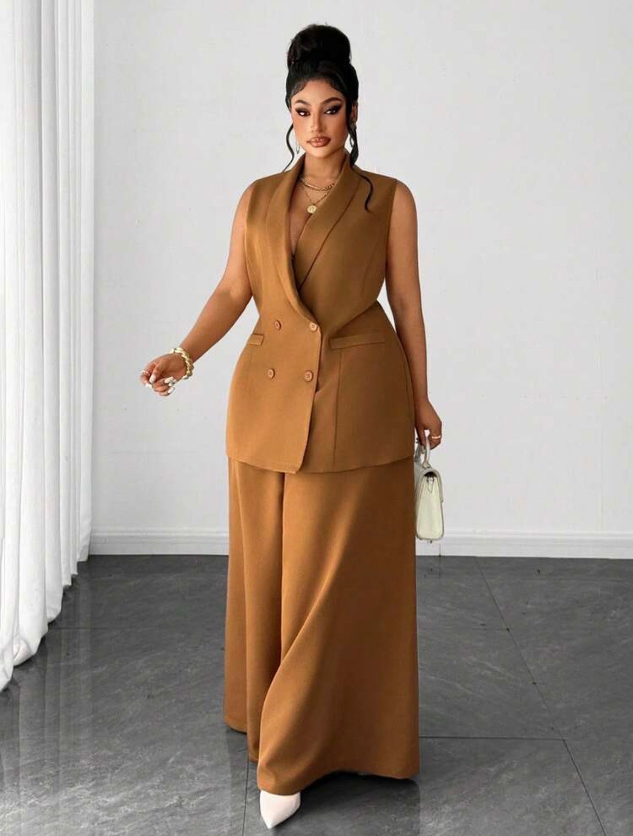 BOSSY LOOKS - Two-Piece Set - Stylish CHRISTIAN DELOS
