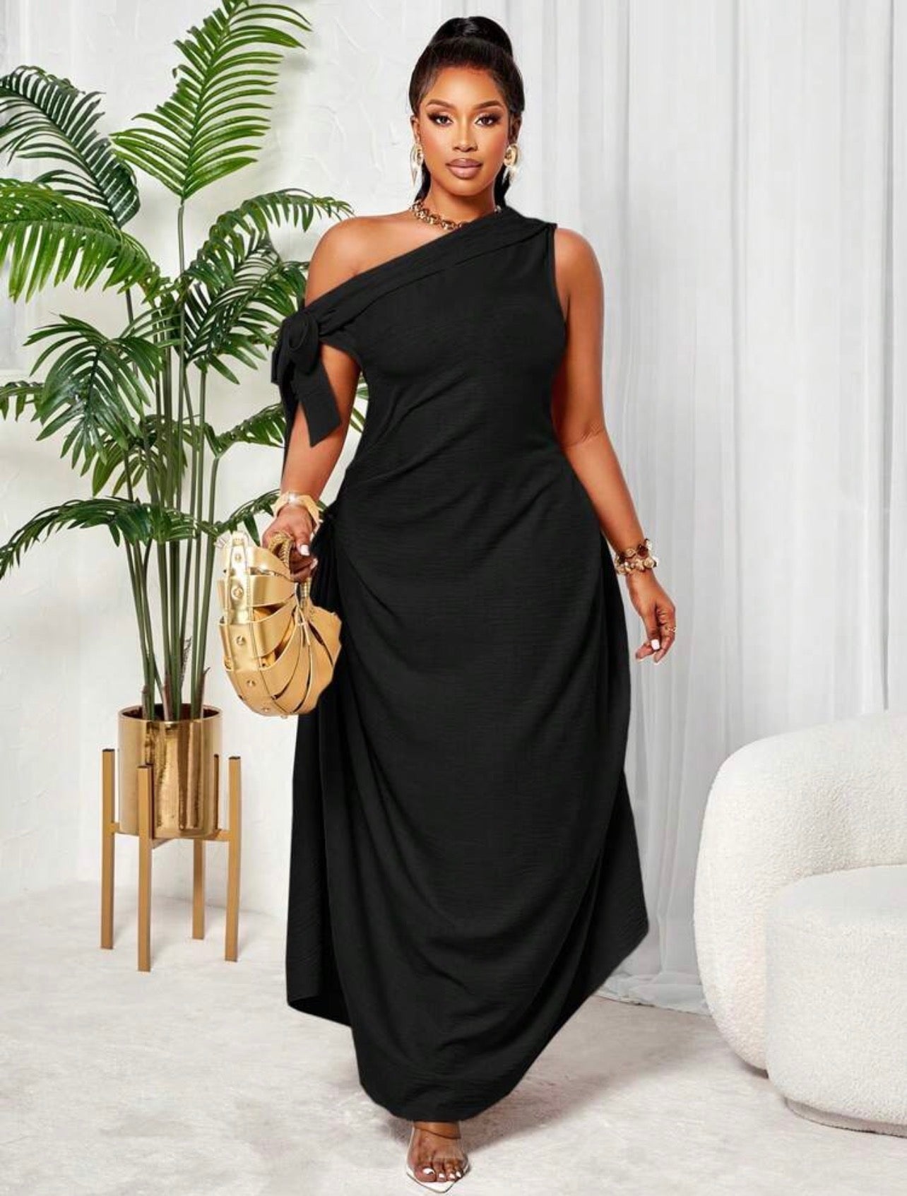 VERI CLASSY VERI DEMURE ~ GORGEOUS BLACK DRESS @CHRISTIANDELOS_ ~ FOR ALL OCCASIONS