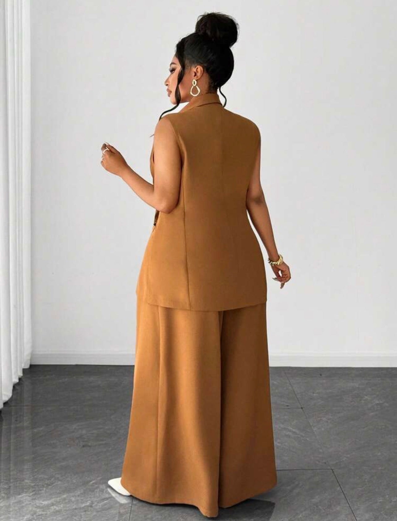 BOSSY LOOKS - Two-Piece Set - Stylish CHRISTIAN DELOS