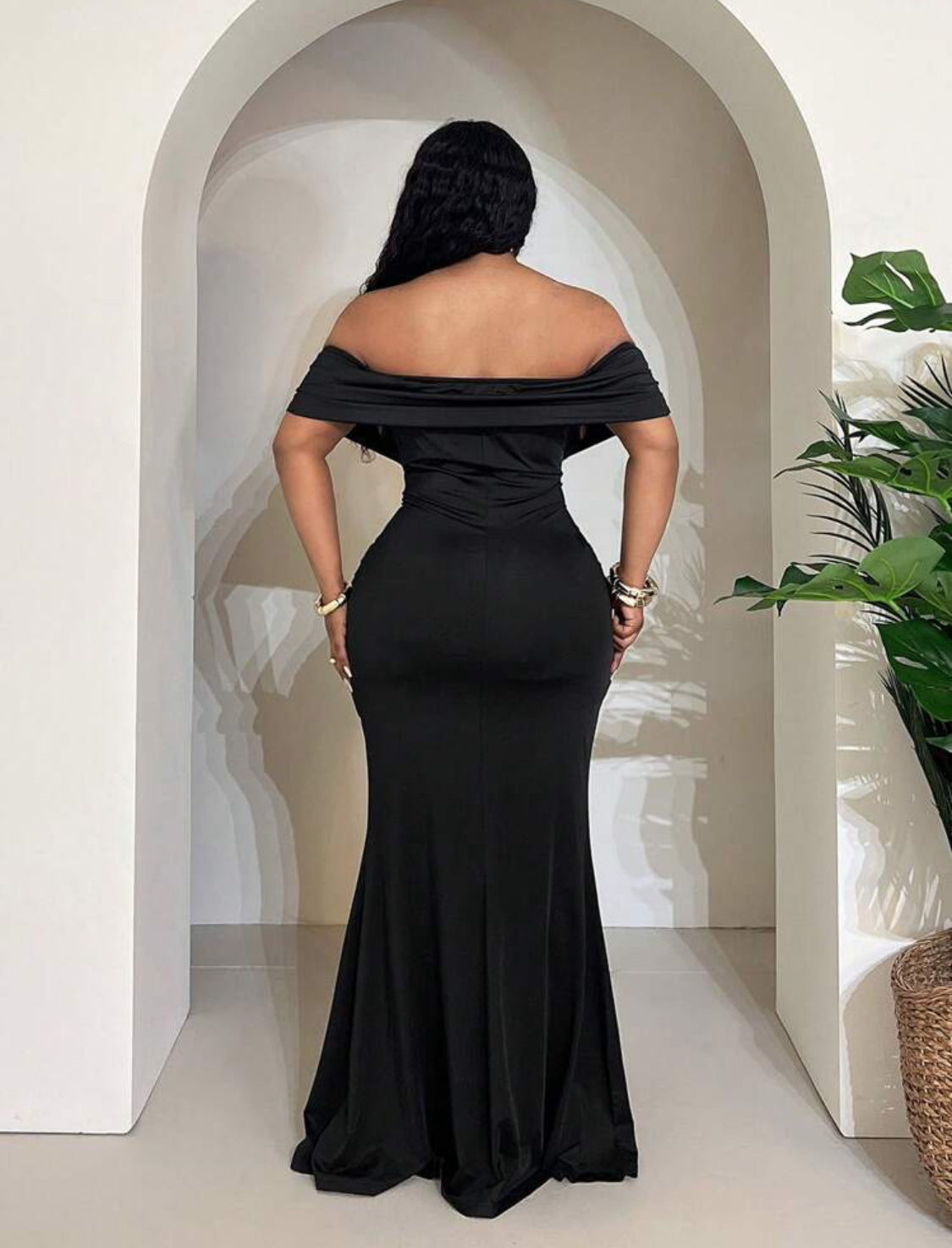 Statement Bodycon Off-Shoulder Dress